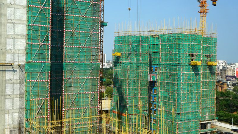 小规模建筑施工总承包公司如何选择？关键因素解析**